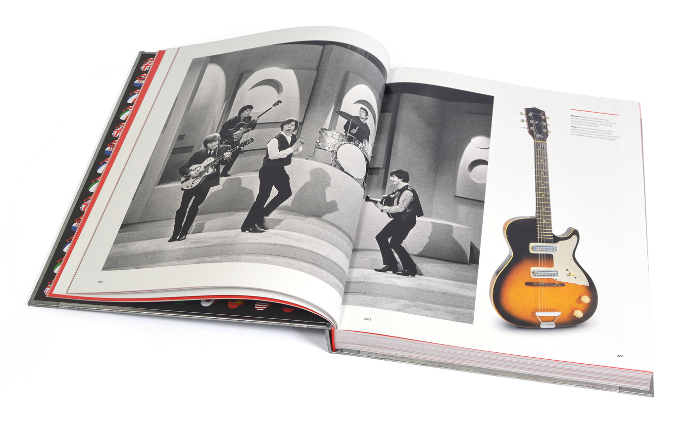The Rolling Stones: On Tour (kniha + bookazine)